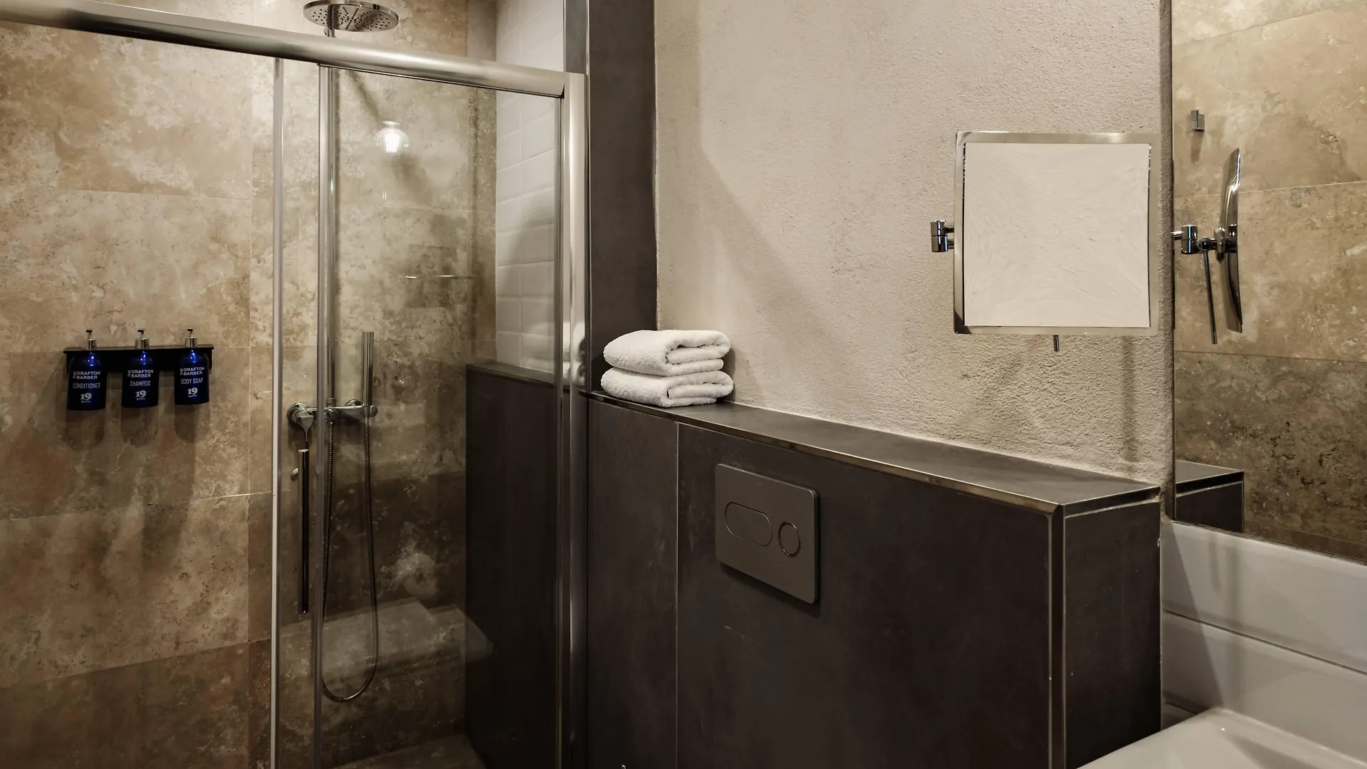 19 Rooms Valletta 4*,