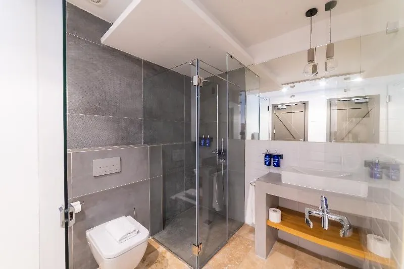 19 Rooms Valletta 4*,